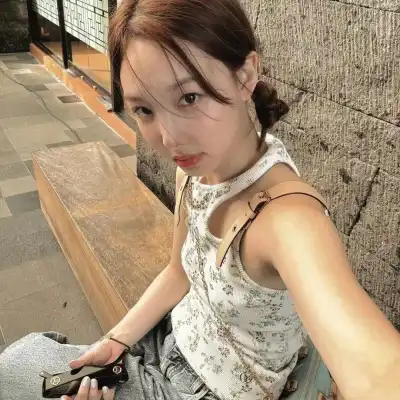 车修洁